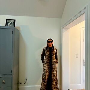 Long leopard duster